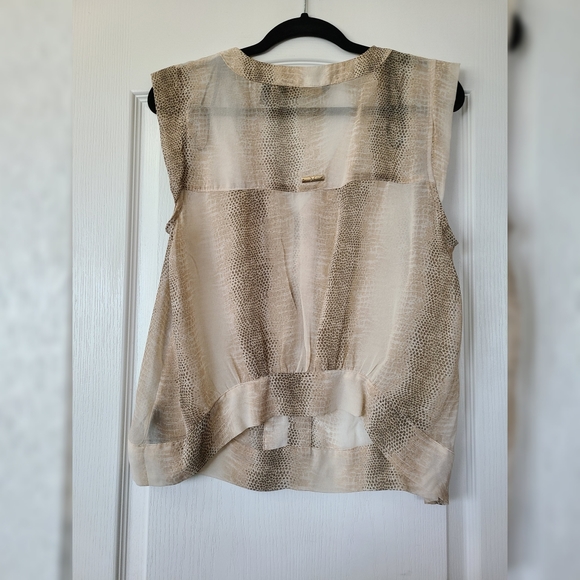 Nude Printed Sheer Top - Kardashian Kollection - Picture 2 of 3